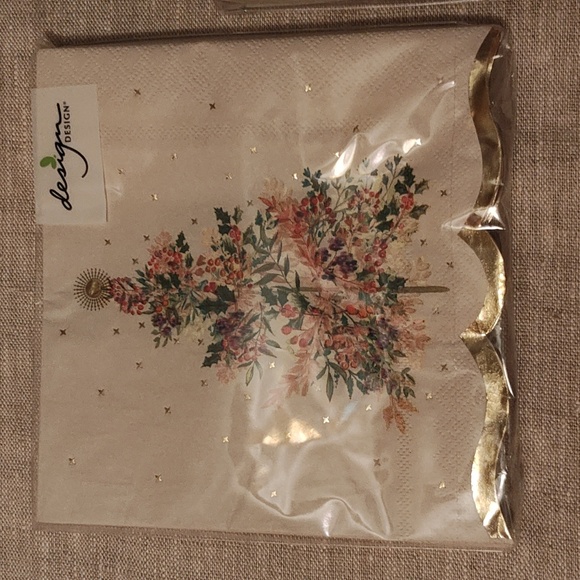 Christmas Tree Napkins Set - Picture 3 of 12